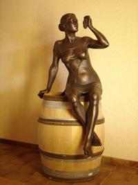 taille réelle, résine polyester patinée,