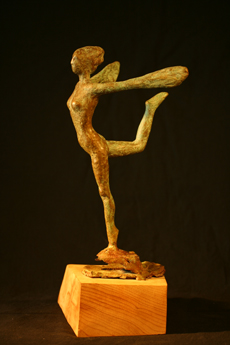 papillon, bronze sur bois de cèdre,39cm