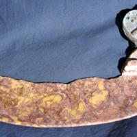 Lettre Fa, calligraphie pierre et bronze