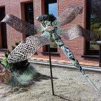 Metamorph'ose, bronze et pierres fines des Pyrénées, 1m20, réalisation à 4 mains lors de l'initiation de Joy Heylen à la technique du bronze, résidence 1.0