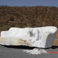 Human machine, marbre, Inde