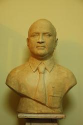 Portrait Dr Chaurasia