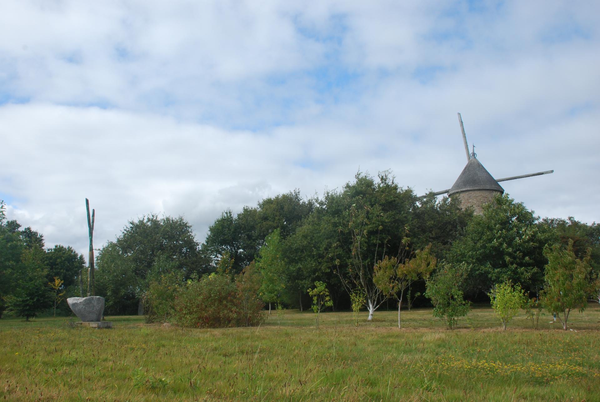 Nadi, laiton, fil de cuivre, pierre de chateaupanne, h:5m, collection privée