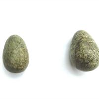 Oeufs Yoni, Serpentinite